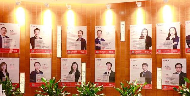 深圳友睦口腔門診部（福田時代科技店）醫(yī)生團(tuán)隊(duì)
