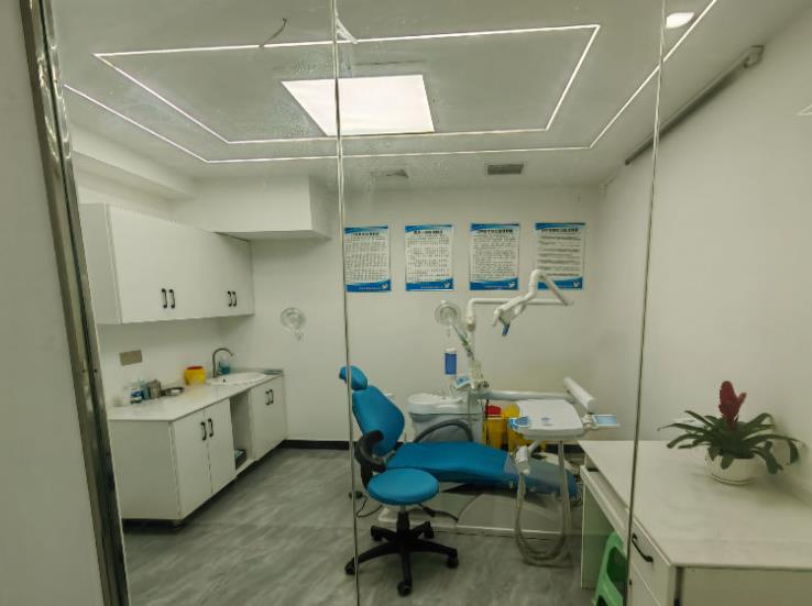 汕尾市愛牙口腔診所治療室