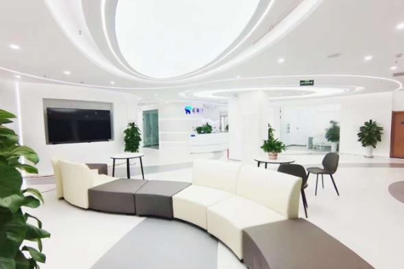 山東威海環(huán)翠正源口腔門診部休息區(qū)