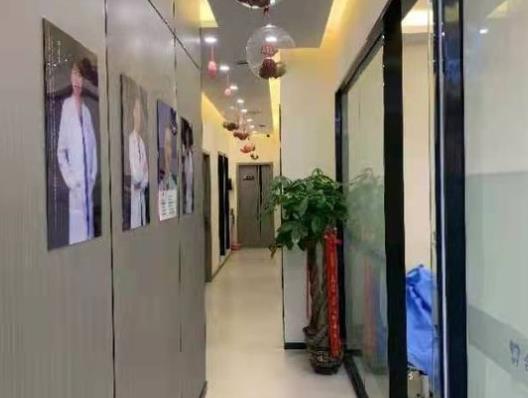 合肥蜀山宸貝口腔門診部走廊