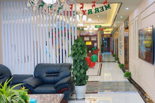 成都溫江貝詩特口腔門診部大廳環(huán)境