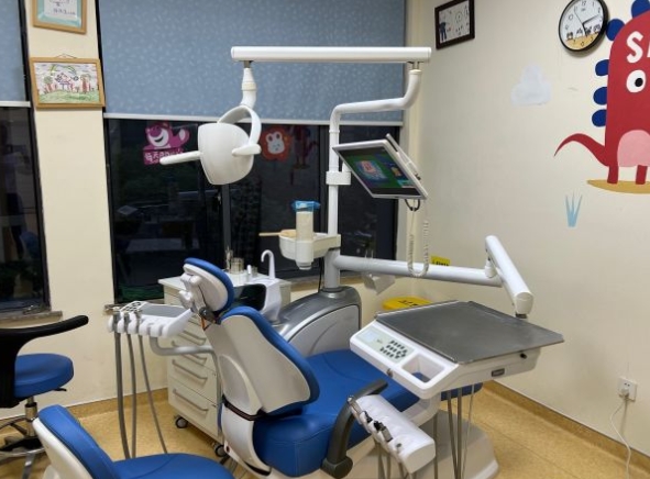 杭州貝兒口腔門診部治療室