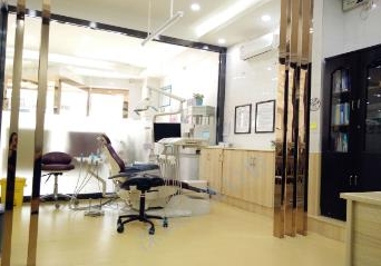 深圳遠雄口腔診所治療室