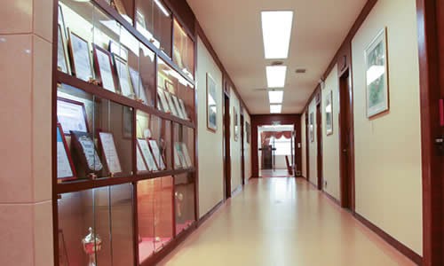 深圳愛康健口腔醫(yī)院走廊